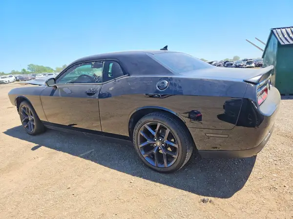 2C3CDZAGXMH586858 2021 DODGE CHALLENGER - Image 2