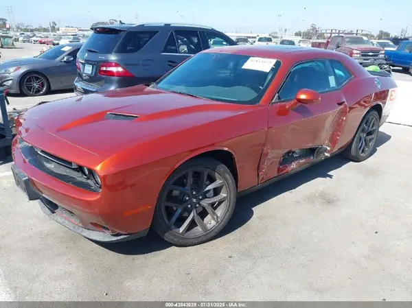 2C3CDZAGXPH587027 2023 DODGE CHALLENGER - Image 2