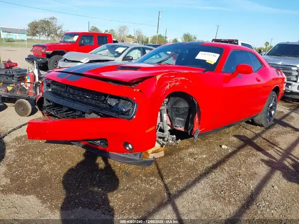 2C3CDZAGXPH658226 2023 DODGE CHALLENGER - Image 2