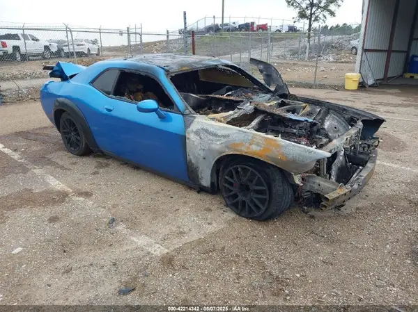 2C3CDZBT0GH184881 2016 DODGE CHALLENGER - Image 1