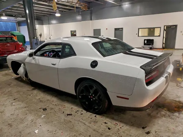2C3CDZBT0GH202277 2016 DODGE CHALLENGER - Image 2