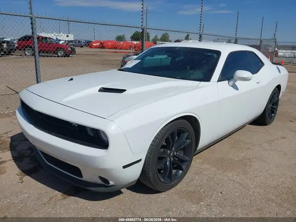 2C3CDZBT0HH509188 2017 DODGE CHALLENGER - Image 2