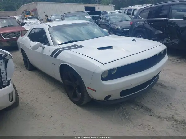 2C3CDZBT0HH658930 2017 DODGE CHALLENGER - Image 1