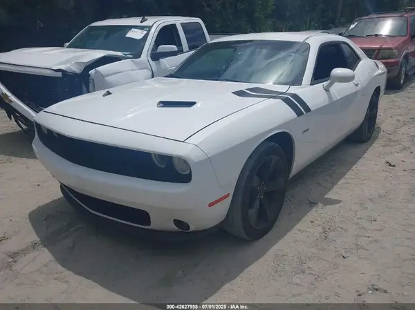2C3CDZBT0HH658930 2017 DODGE CHALLENGER - Image 2