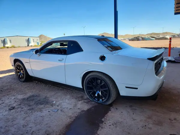 2C3CDZBT0KH583203 2019 DODGE CHALLENGER - Image 2