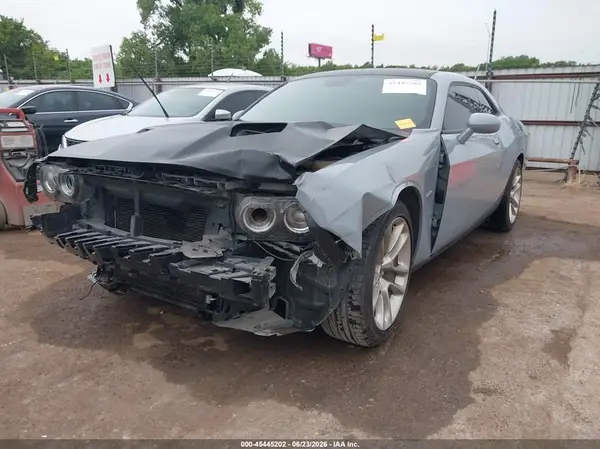2C3CDZBT0LH231238 2020 DODGE CHALLENGER - Image 2