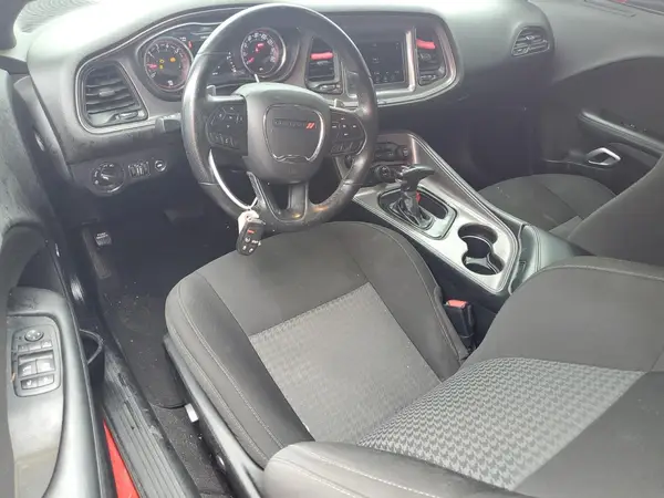 2C3CDZBT0PH517760 2023 DODGE CHALLENGER - Image 8