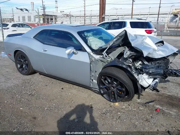 2C3CDZBT0PH692767 2023 DODGE CHALLENGER - Image 1