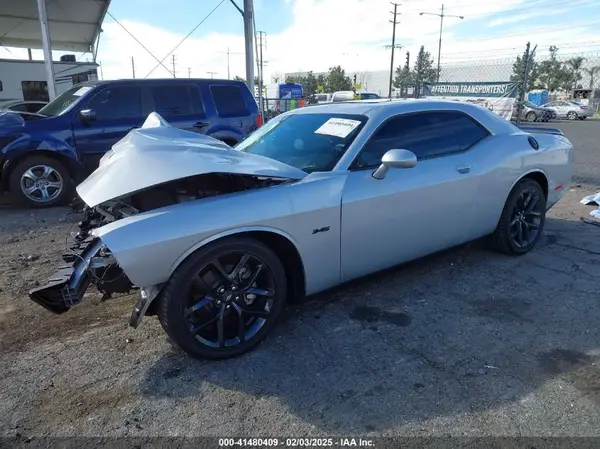 2C3CDZBT0PH692767 2023 DODGE CHALLENGER - Image 2