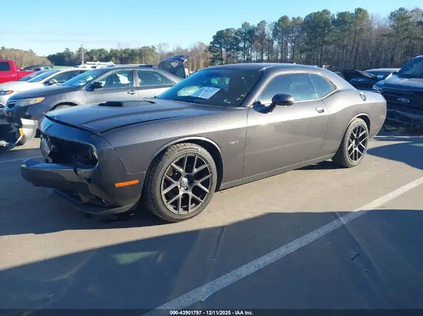 2C3CDZBT1GH202045 2016 DODGE CHALLENGER - Image 2