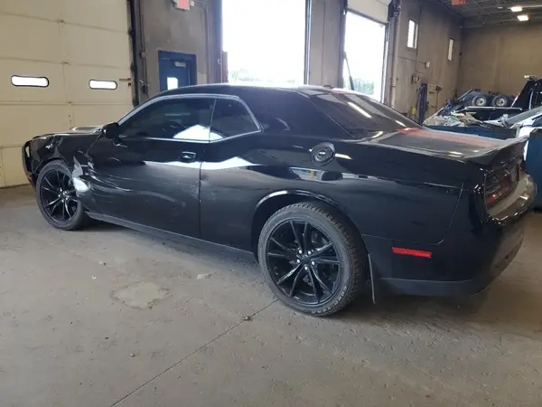 2C3CDZBT1GH275996 2016 DODGE CHALLENGER - Image 2
