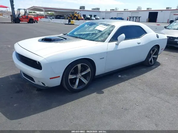 2C3CDZBT1GH354004 2016 DODGE CHALLENGER - Image 2
