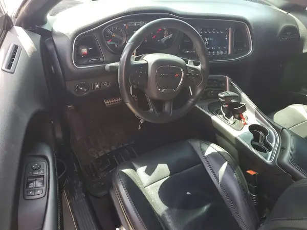 2C3CDZBT1HH573269 2017 DODGE CHALLENGER - Image 8