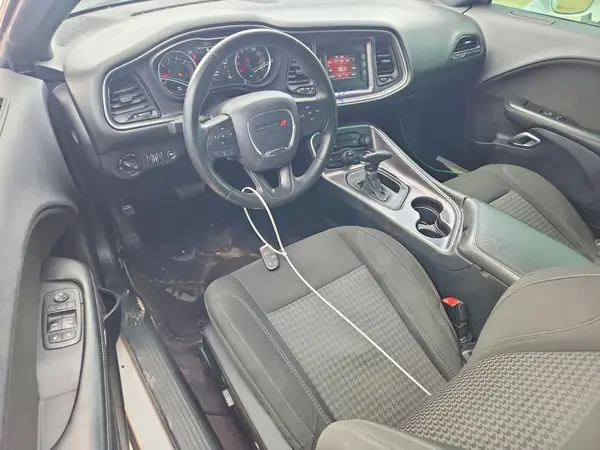 2C3CDZBT1HH578021 2017 DODGE CHALLENGER - Image 8