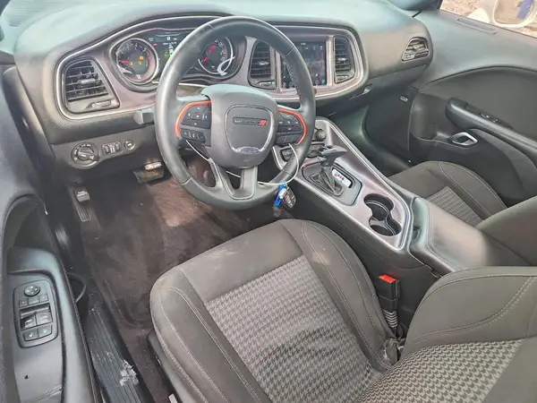 2C3CDZBT1HH613897 2017 DODGE CHALLENGER - Image 8