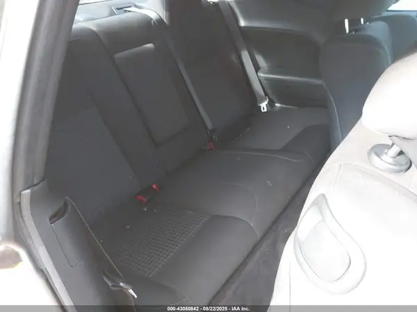 2C3CDZBT1HH639819 2017 DODGE CHALLENGER - Image 8