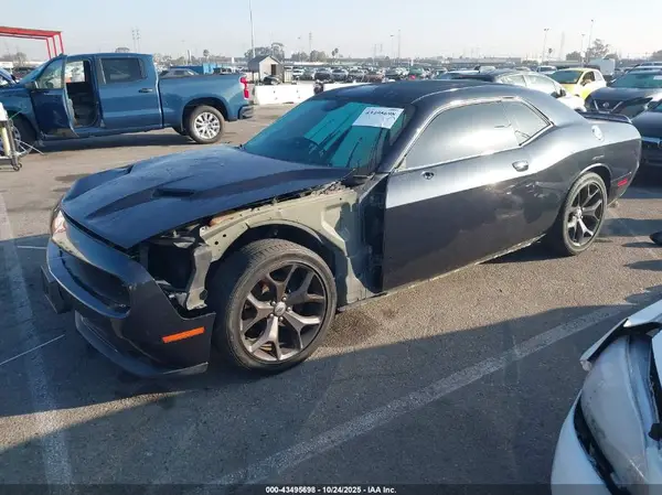 2C3CDZBT1HH640260 2017 DODGE CHALLENGER - Image 2