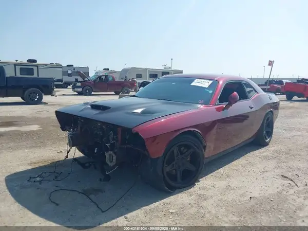 2C3CDZBT1KH649631 2019 DODGE CHALLENGER - Image 2