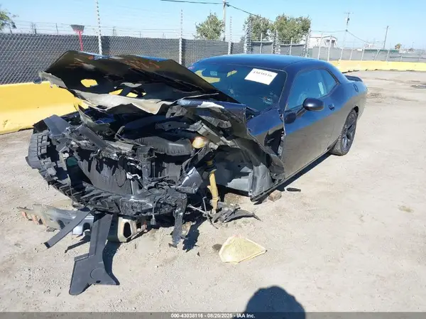 2C3CDZBT1KH660483 2019 DODGE CHALLENGER - Image 2