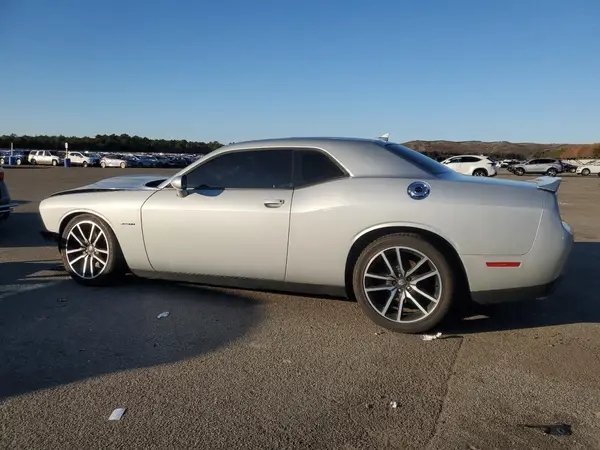 2C3CDZBT1LH172863 2020 DODGE CHALLENGER - Image 2