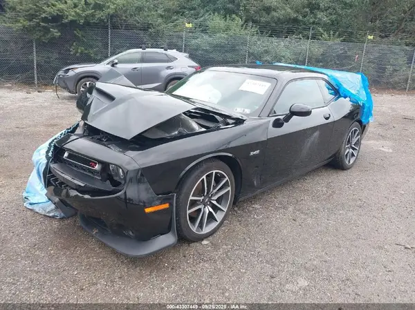 2C3CDZBT1PH505360 2023 DODGE CHALLENGER - Image 2