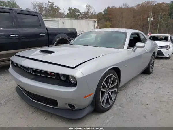 2C3CDZBT1PH570466 2023 DODGE CHALLENGER - Image 2