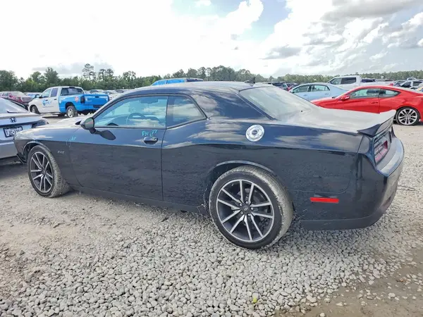 2C3CDZBT1PH695810 2023 DODGE CHALLENGER - Image 2
