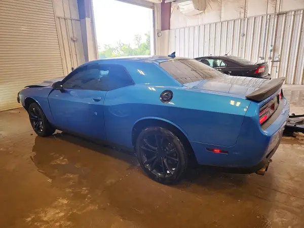 2C3CDZBT2GH114167 2016 DODGE CHALLENGER - Image 2