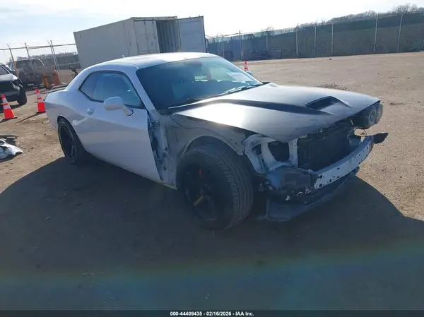 2C3CDZBT2GH164521 2016 DODGE CHALLENGER - Image 1