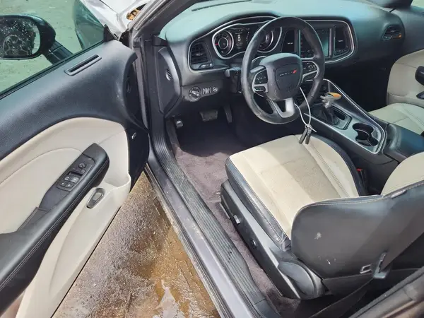 2C3CDZBT2GH201907 2016 DODGE CHALLENGER - Image 8