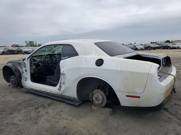 2C3CDZBT2GH202040 2016 DODGE CHALLENGER - Image 2