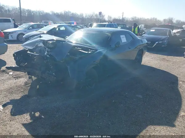 2C3CDZBT2GH218237 2016 DODGE CHALLENGER - Image 2