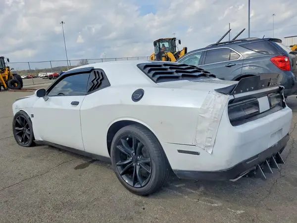 2C3CDZBT2GH232493 2016 DODGE CHALLENGER - Image 2