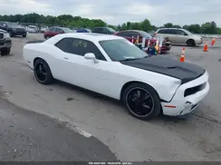2C3CDZBT2GH255367 2016 DODGE CHALLENGER