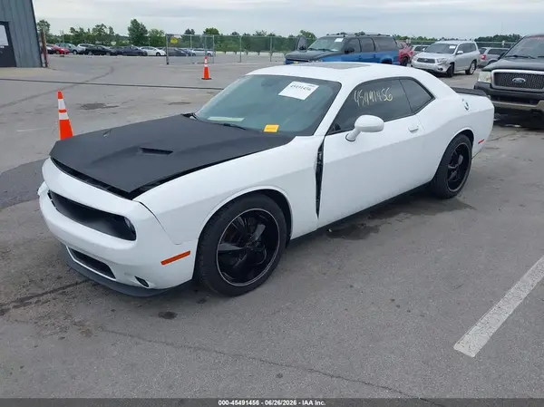 2C3CDZBT2GH255367 2016 DODGE CHALLENGER - Image 2