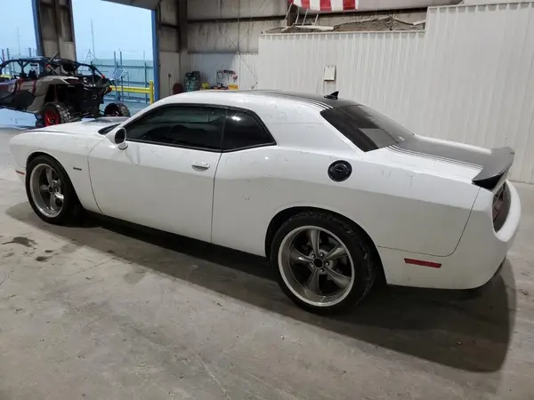 2C3CDZBT2GH289597 2016 DODGE CHALLENGER - Image 2