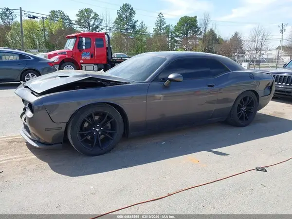 2C3CDZBT2HH513548 2017 DODGE CHALLENGER - Image 2