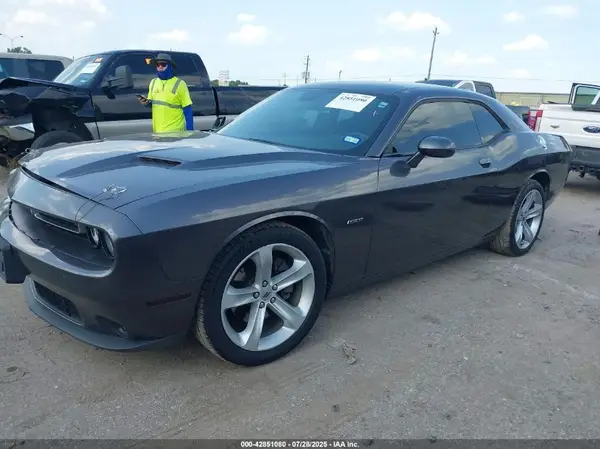 2C3CDZBT2HH619420 2017 DODGE CHALLENGER - Image 2