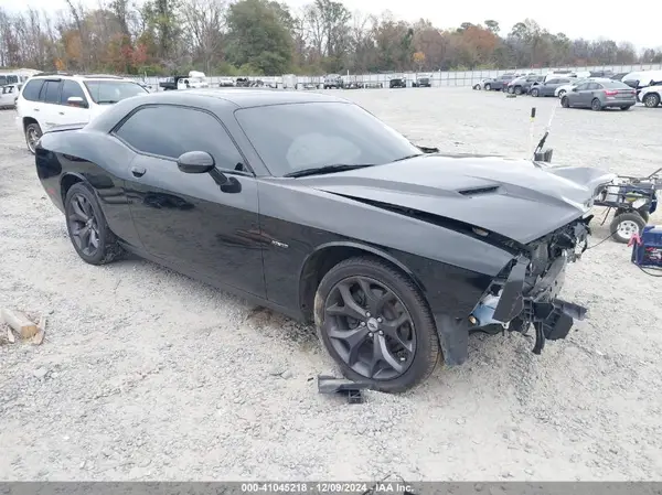 2C3CDZBT2HH636623 2017 DODGE CHALLENGER - Image 1