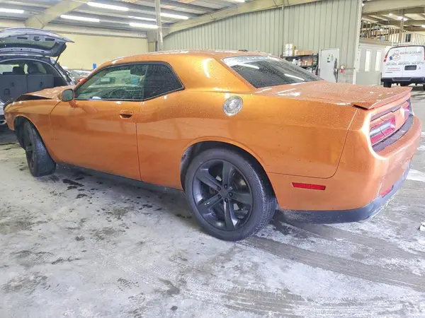 2C3CDZBT2HH658203 2017 DODGE CHALLENGER - Image 2