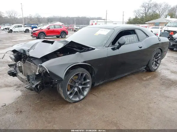 2C3CDZBT2HH658718 2017 DODGE CHALLENGER - Image 2