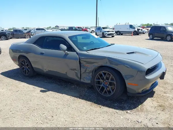 2C3CDZBT2JH146463 2018 DODGE CHALLENGER - Image 1