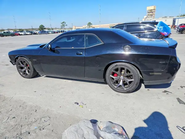 2C3CDZBT2KH668544 2019 DODGE CHALLENGER - Image 2