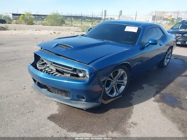 2C3CDZBT2LH215042 2020 DODGE CHALLENGER - Image 2