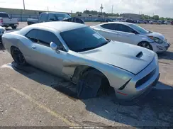 2C3CDZBT2LH230916 2020 DODGE CHALLENGER