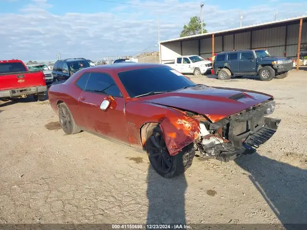 2C3CDZBT2MH560038 2021 DODGE CHALLENGER - Image 1