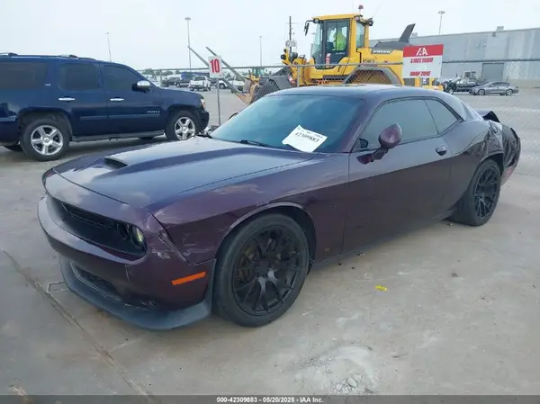 2C3CDZBT2MH572917 2021 DODGE CHALLENGER - Image 2