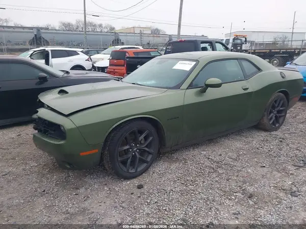2C3CDZBT2NH233902 2022 DODGE CHALLENGER - Image 2