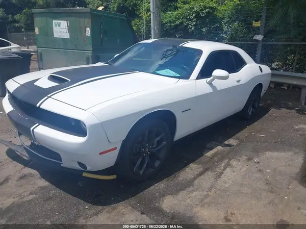 2C3CDZBT2NH253745 2022 DODGE CHALLENGER - Image 2