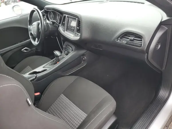 2C3CDZBT2PH525813 2023 DODGE CHALLENGER - Image 8